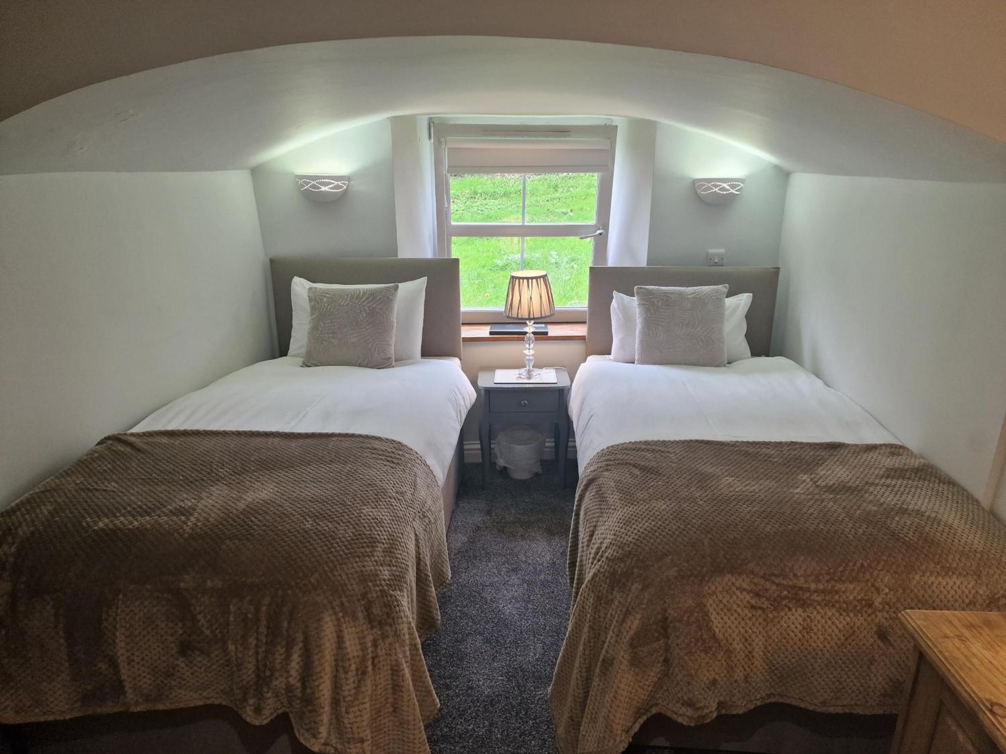Teviotside Travel Inn Ltd Hawick Eksteriør billede