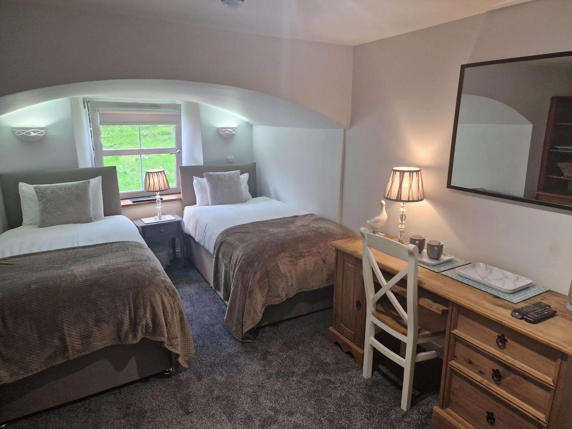 Teviotside Travel Inn Ltd Hawick Eksteriør billede